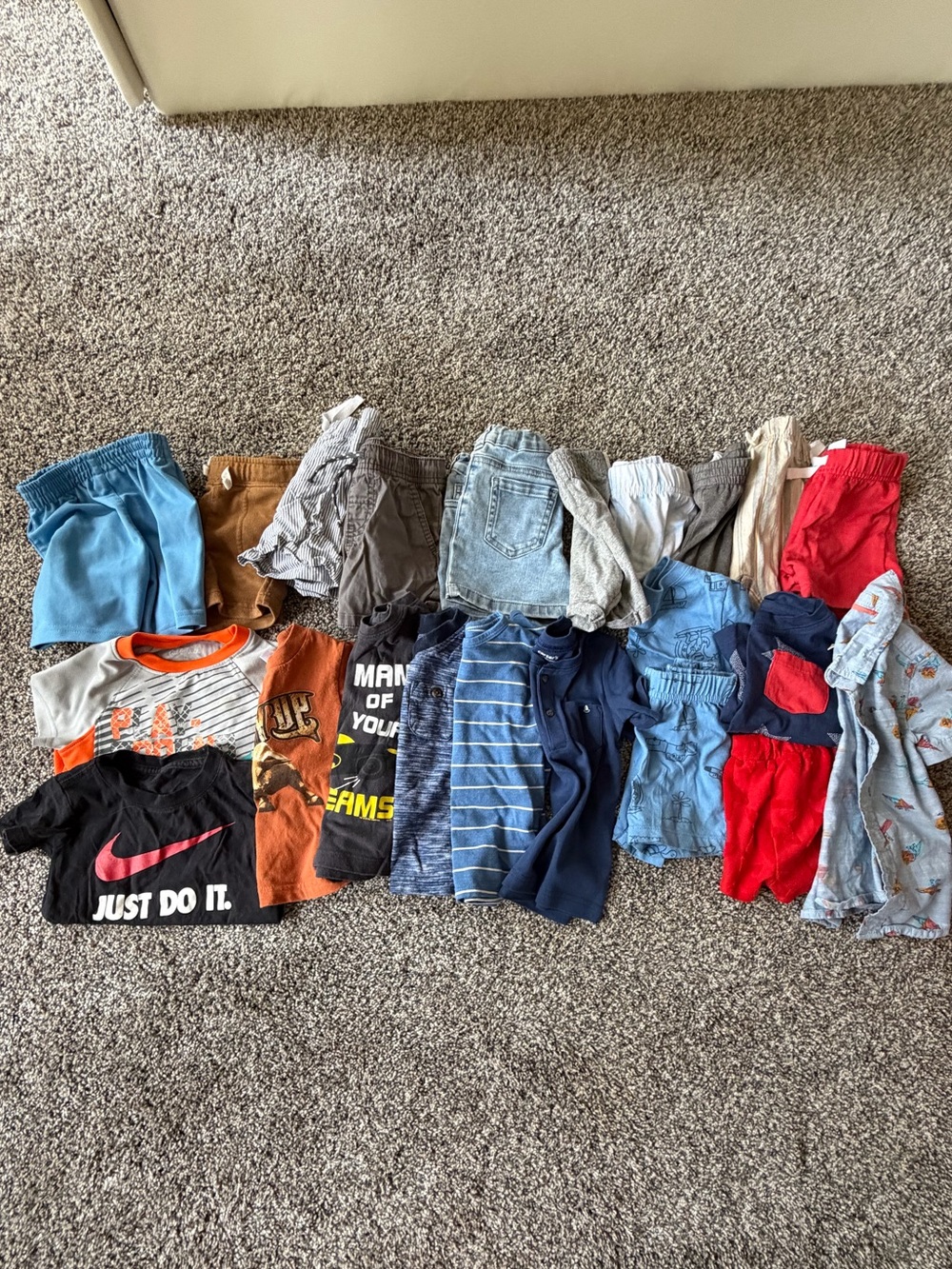 Nike Toddler Clothing Mix in Black, Blue, Red, Orange